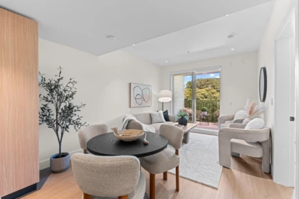 410 2235 E Broadway, Vancouver, BC, Vancouver — Apartment/Condo for sale