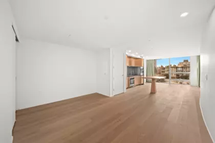 Kitchen Island Photo of 601 1568 Alberni Street, Vancouver, BC