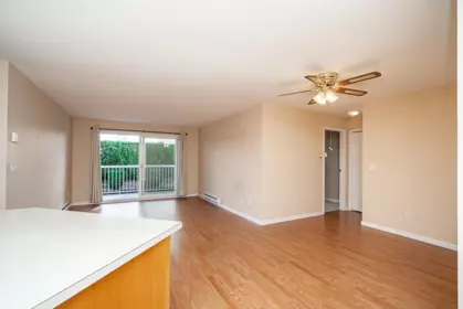 Kitchen Photo of 102 17695 58 Avenue, Surrey, BC