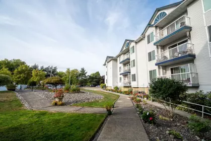 Neighborhood Park Photo Near 102 17695 58 Avenue, Surrey, BC