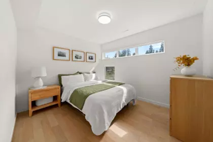 Laundry Room Photo of 2025 Mackay Avenue, North Vancouver, BC