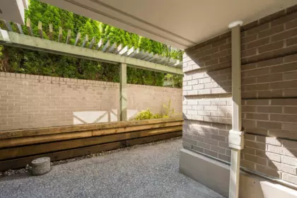 Hallway Photo of E106 628 W 12th Avenue, Vancouver, BC