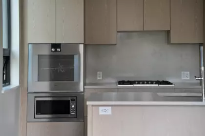 Family Room Photo of 303 633 W King Edward Avenue, Vancouver, BC