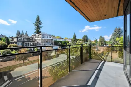Garden / Landscaping Photo of 303 633 W King Edward Avenue, Vancouver, BC