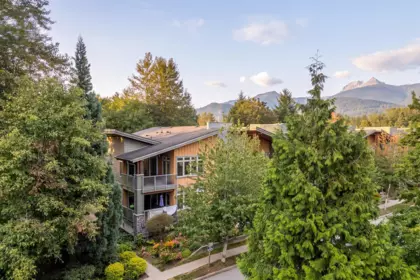 Entry Foyer Photo of 201 40147 Government Road, Squamish, BC