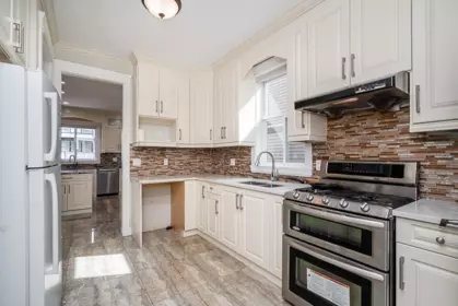 Guest Bathroom Photo of 5882 126 Street, Surrey, BC