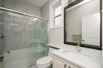 Laundry Room Photo of 5882 126 Street, Surrey, BC