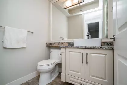 Mudroom Photo of 5882 126 Street, Surrey, BC