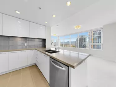 Kitchen Island Photo of 3302 4880 Bennett Street, Burnaby, BC