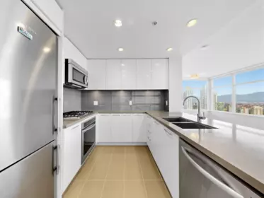 Kitchen Photo of 3302 4880 Bennett Street, Burnaby, BC