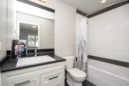 Hallway Photo of 41 34248 King Road, Abbotsford, BC