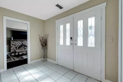 Kitchen Photo of 11183 74a Avenue, Delta, BC