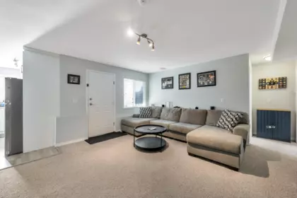 Hallway Photo of 3149 Goldfinch Street, Abbotsford, BC
