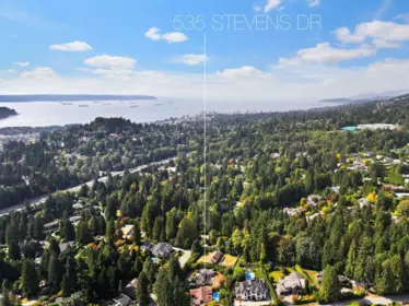 Community Amenities Photo (Clubhouse) of 535 Stevens Drive, West Vancouver, BC