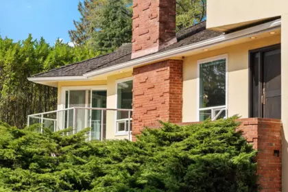 Swimming Pool Photo of 535 Stevens Drive, West Vancouver, BC