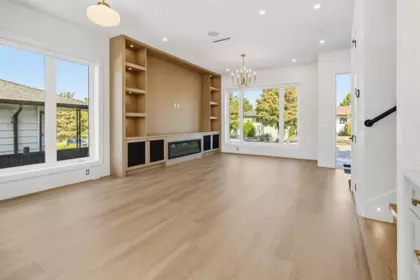 Kitchen Island Photo of 3290 E 48th Avenue, Vancouver, BC