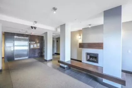 Entry Foyer Photo of 205 14960 102a Avenue, Surrey, BC