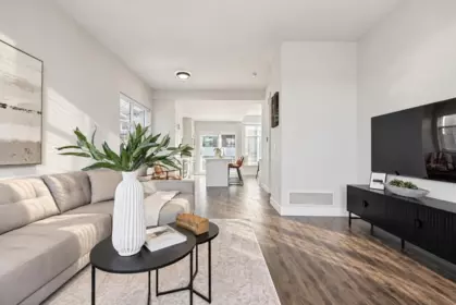 Entry Foyer Photo of 41 2687 158 Street, Surrey, BC