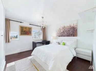 Breakfast Nook Photo of 4605 Rupert Street, Vancouver, BC