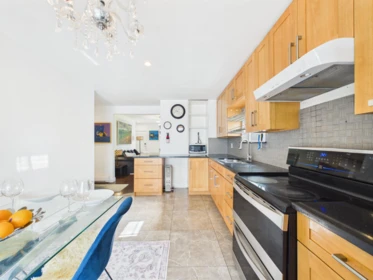 Kitchen Island Photo of 4605 Rupert Street, Vancouver, BC