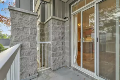 Entry Foyer Photo of 220 13277 108 Avenue, Surrey, BC