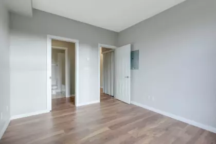Powder Room Photo of 220 13277 108 Avenue, Surrey, BC