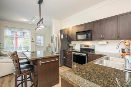 Walk-In Closet Photo of 41 6956 193 Street, Surrey, BC