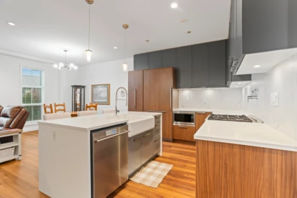 Kitchen Island Photo of 26 6429 Market Avenue, Delta, BC