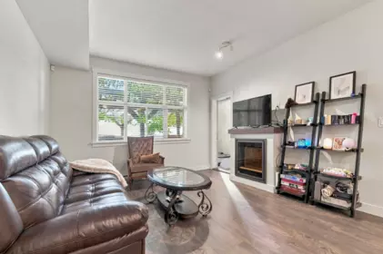 Kitchen Island Photo of 105 19936 56 Avenue, Langley, BC