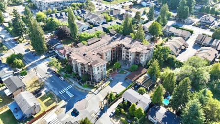 Hot Tub / Spa Photo of 415 10237 133 Street, Surrey, BC