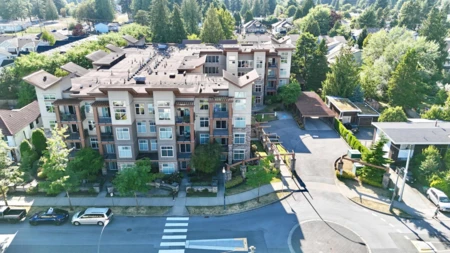 Swimming Pool Photo of 415 10237 133 Street, Surrey, BC