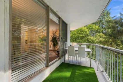 Outdoor Deck Photo of 403 2024 Fullerton Avenue, North Vancouver, BC