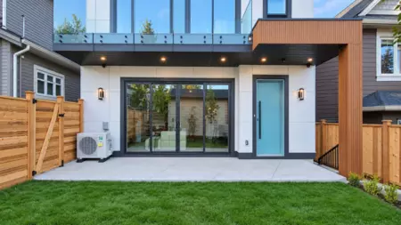 Exterior Rear Photo of 2 746 E 12th Avenue, Vancouver, BC