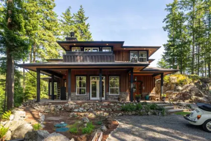 350 Salal Road, Bowen Island, BC, Bowen island — Single Family Residence for sale