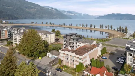 1 450 Esplanade Avenue, Harrison Hot Springs, BC, Harrison hot springs — Apartment/Condo for sale