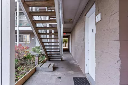 1 450 Esplanade Avenue, Harrison Hot Springs, BC, Harrison hot springs — Apartment/Condo for sale