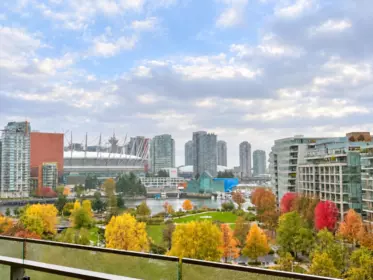 909 1768 Cook Street, Vancouver, BC, Vancouver — Apartment/Condo for sale