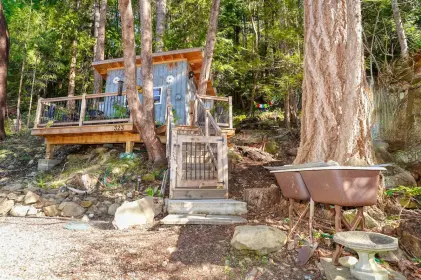 323 Wood Dale Drive, Mayne Island, BC, Mayne island — Land for sale