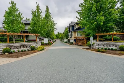 39 18199 70 Avenue, Surrey, BC, Surrey — Townhouse for sale
