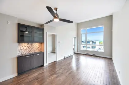 406 4570 Hastings Street, Burnaby, BC, Burnaby — Apartment/Condo for sale