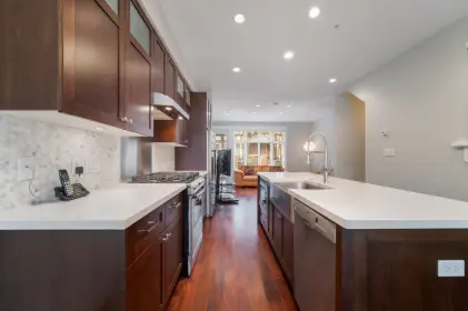 5957 Oak Street, Vancouver, BC, Vancouver — Townhouse for sale