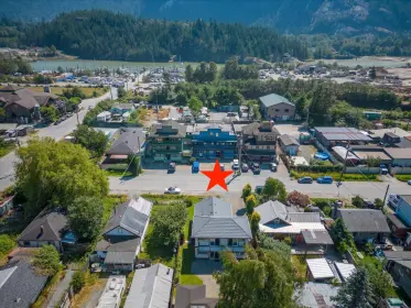 37767 Second Avenue, Squamish, BC, Squamish — Single Family Residence for sale