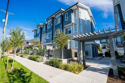 2 7050 188 Street, Surrey, BC, Surrey — Townhouse for sale
