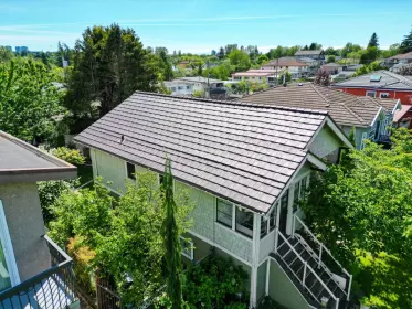 2552 E 11th Avenue, Vancouver, BC, Vancouver — Single Family Residence for sale