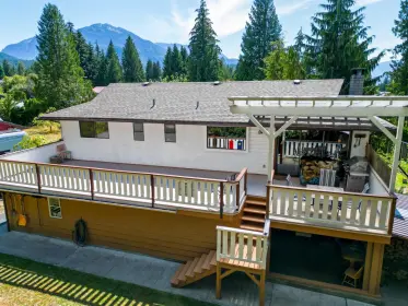 2541 Lomond Way, Squamish, BC, Squamish — Single Family Residence for sale