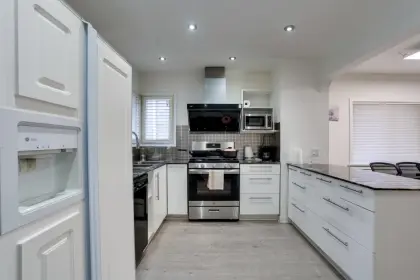 2682 Napier Street, Vancouver, BC, Vancouver — Single Family Residence for sale