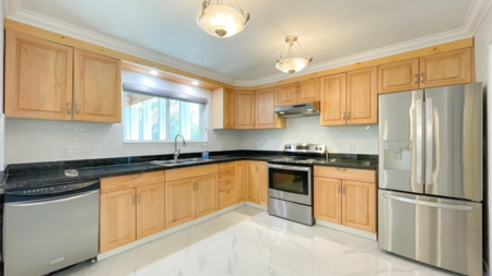 405 Dartmoor Drive, Coquitlam, BC, Coquitlam — Single Family Residence for sale