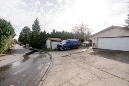 Basement Recreation Room Photo of 8570 152 Street, Surrey, BC