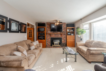 Breakfast Nook Photo of 8570 152 Street, Surrey, BC