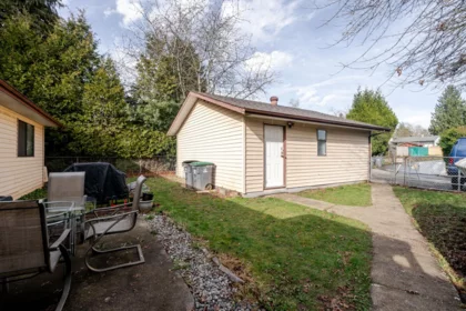 Powder Room Photo of 8570 152 Street, Surrey, BC